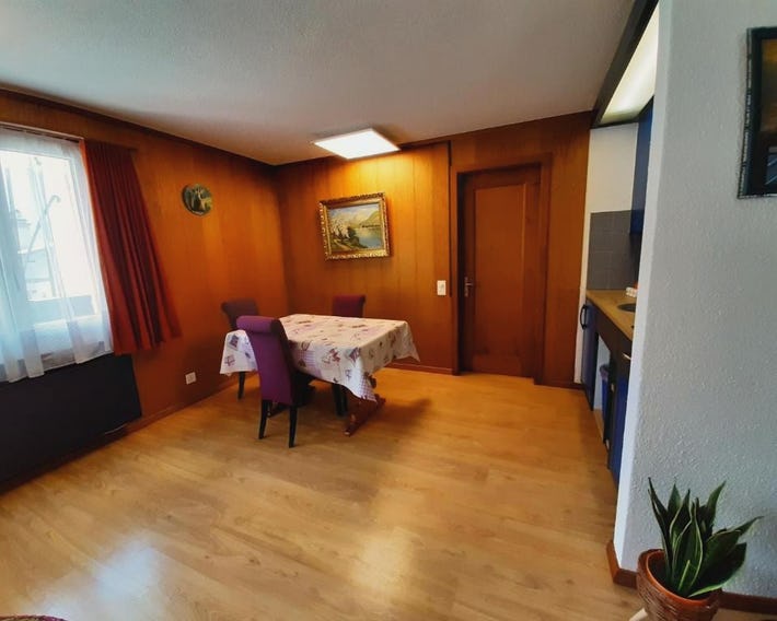 Chalet apartment by Interlaken. Parking