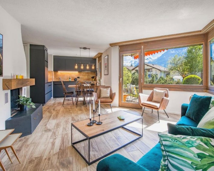 Chalet Petunia