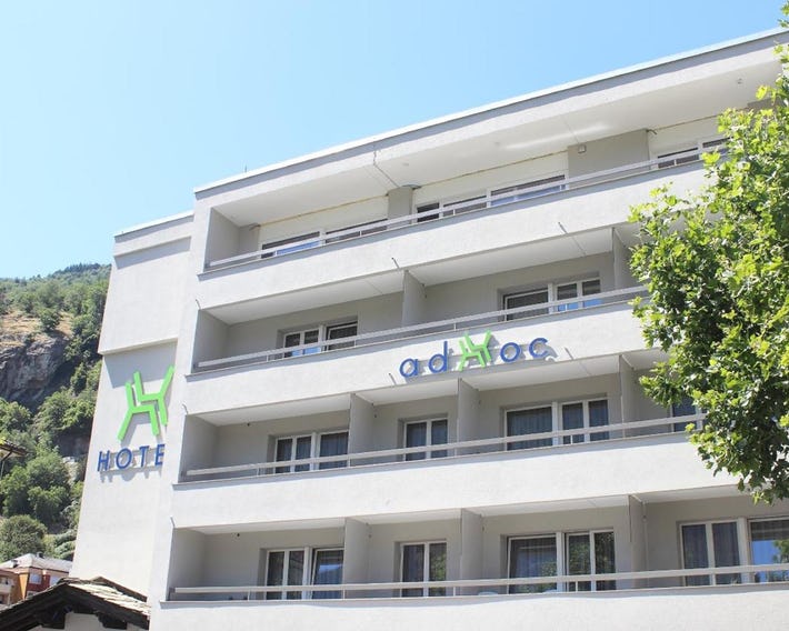 Adhhoc Hotel