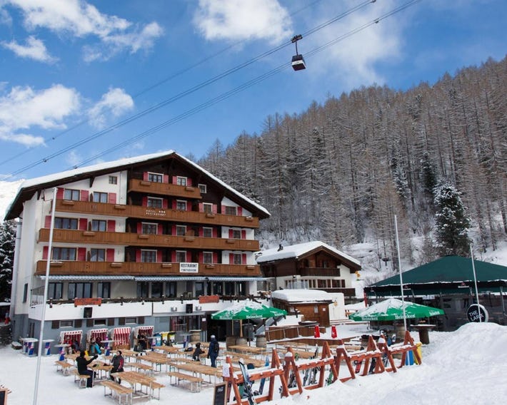 Hotel THE LARIX ski-in ski-out