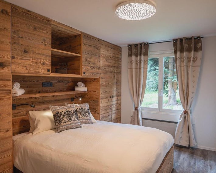 Apartment Chesa Palüdin 10 - Pontresina by Interhome