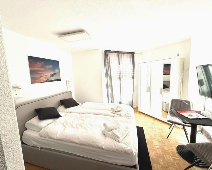 Apartment Studio im Zentrum- Schwimmbad und 400m von Skiliften entfernt by Interhome