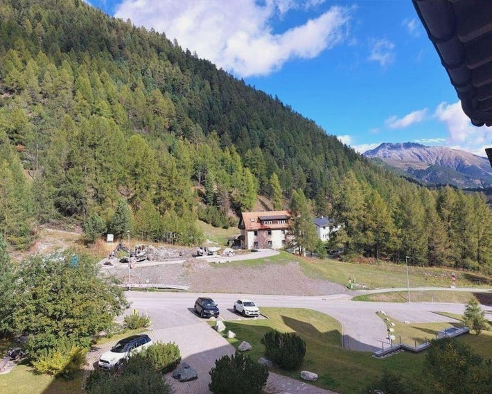 Alpine Charm Chalet In Sankt Moritz
