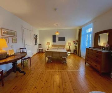 1912 - Wooden Room apartment - old town