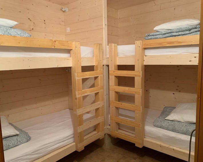 Auberge De Jeunesse De Bagnes Le Backpacker