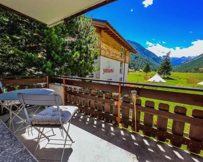 Panorama hideaway apartment near Zermatt with parking!