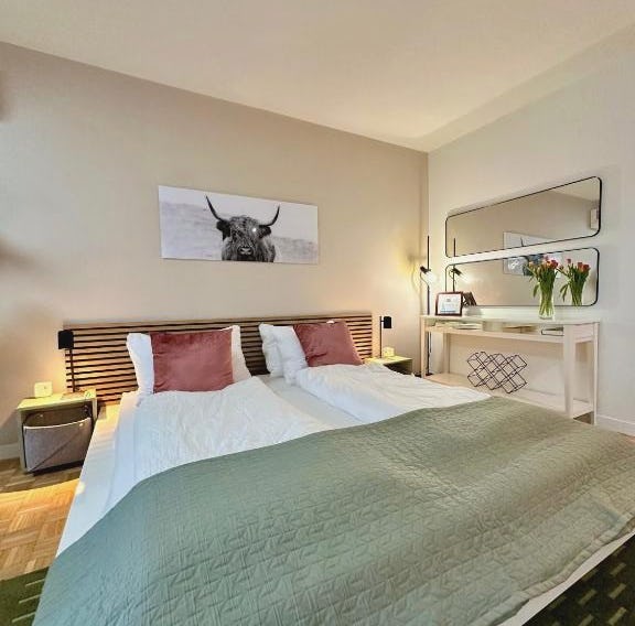 Alpine City Studio with AC, garden terrace and much privacy