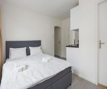 Urban Oasis With Queen Bed And View Be-48