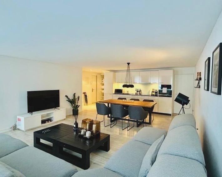 Paradeplatz Apartment by Airhome