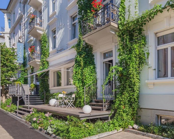 Alma Hotel - Boutique hideaway by the lake with rooftop and ladies-only wellness