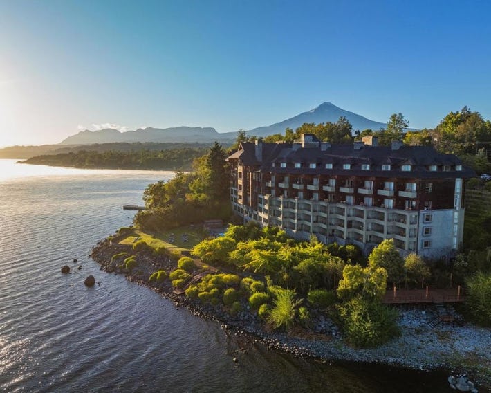 Park Lake Luxury Hotel