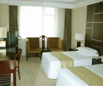 Jade Palace Hotel