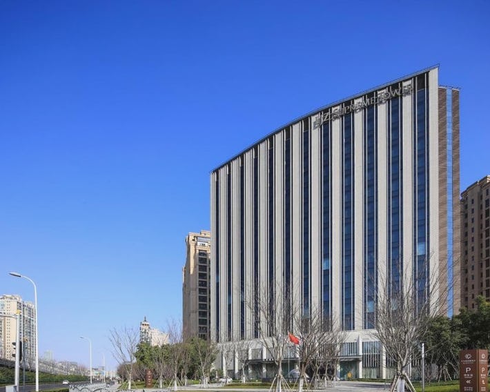 LJZ Supreme Tower Hotel