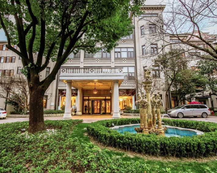 Donghu Hotel