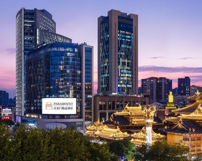 Paramount Gallery Hotel