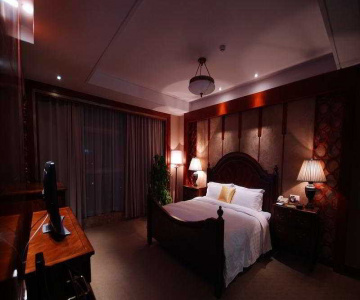 Neo-sunshine Hotel