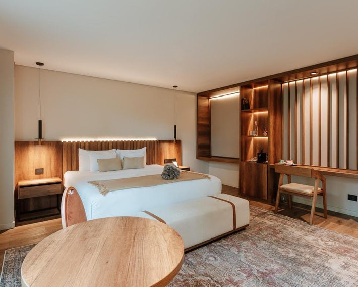 1616 Hotel
