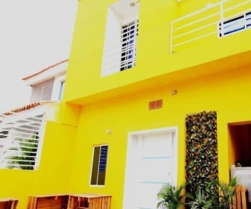 La Casa Amarilla Hostel
