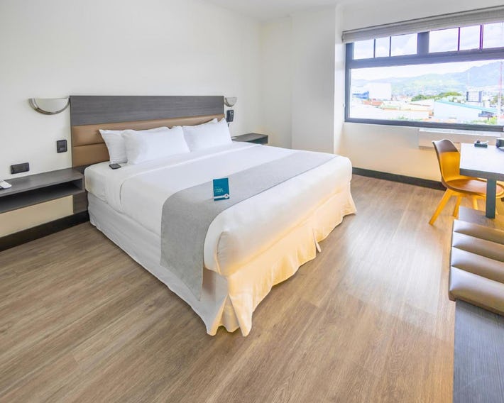 Parque del Lago Boutique Hotel