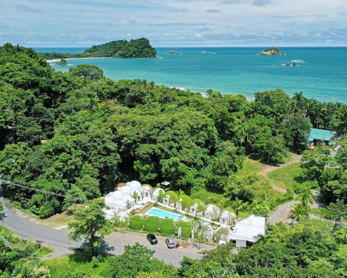 Igloo Beach Lodge