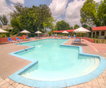 Hotel Rancho Club