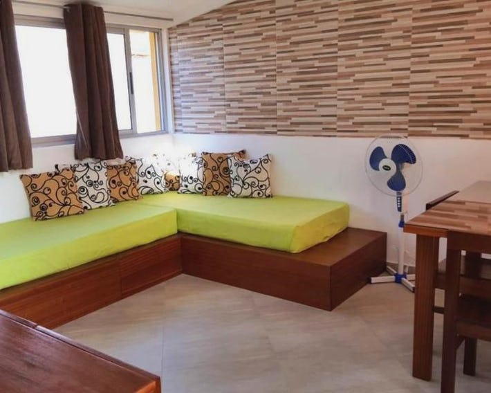 Basic Hotel