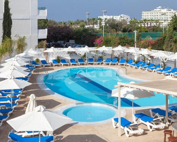 Gaia Sun N Blue Hotel