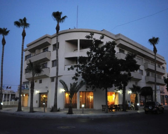 Elysso Hotel