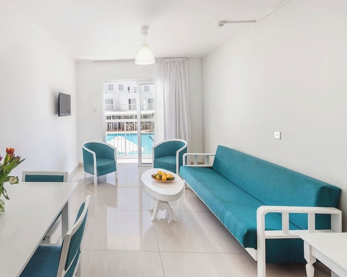 Mia Hotel Apartment