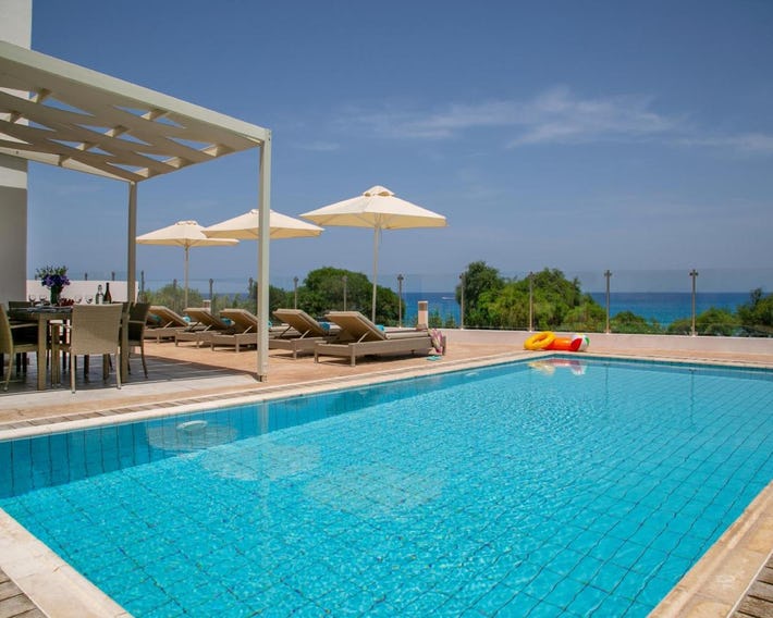 Althea Kalamies Luxury Villas