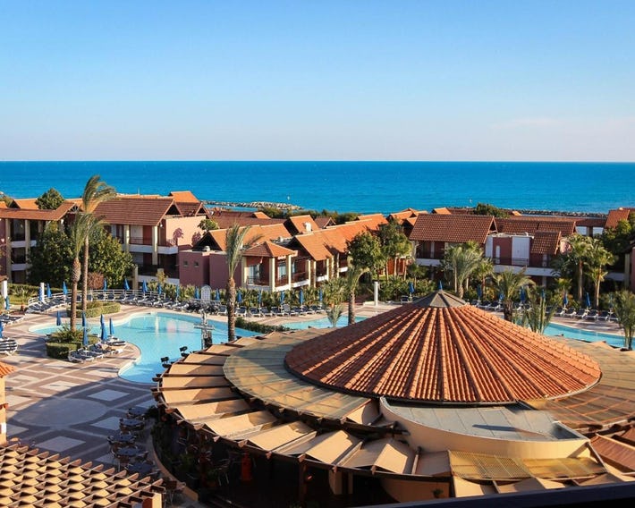 ROBINSON Cyprus