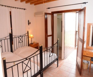Amarakos Inn