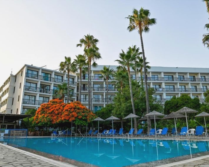 Veronica Hotel