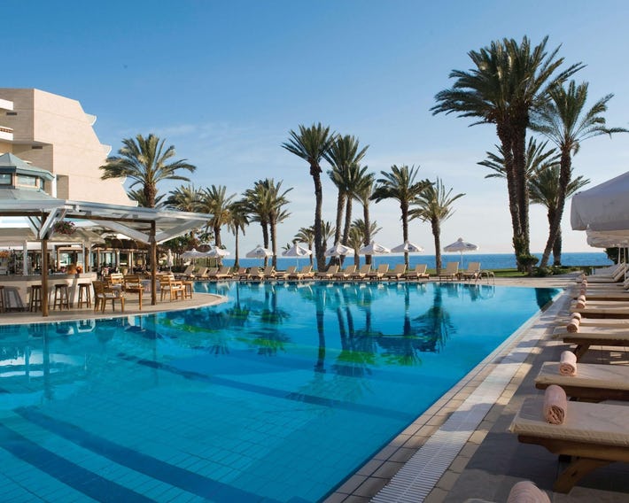 Constantinou Bros Pioneer Beach Hotel