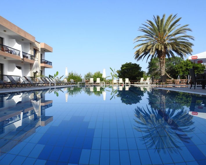 Anna Apartments
