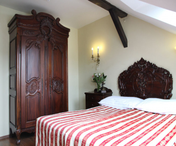 King Charles Boutique Residence