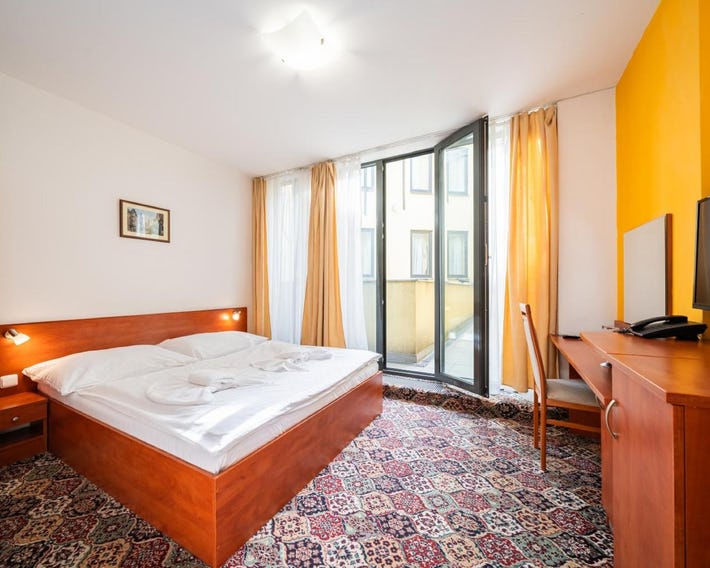 City Central De Luxe