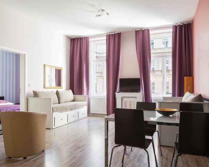 Royal Court Apartments