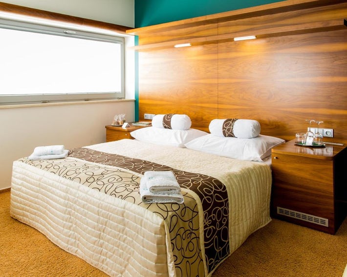 Restaurant & Design Hotel Noem Arch