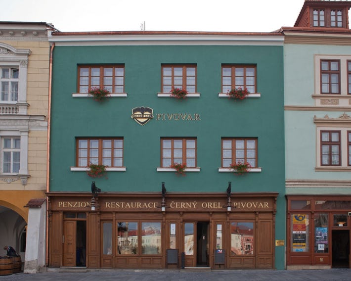 Hotel Pivovar - Hotel Cerný orel (Brewery Hotel Black Eagle)