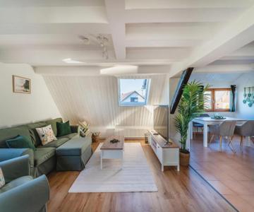 Ruhiges Maisonette-Apartment im Landhausstil mit weitem Ausblick