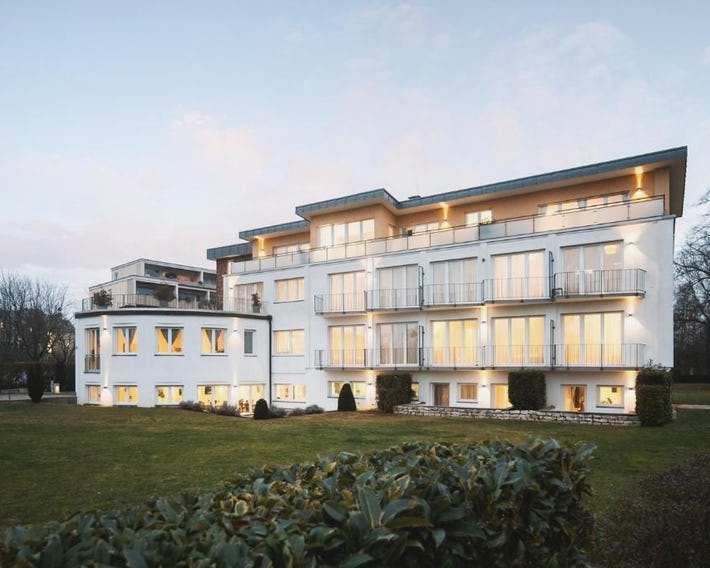Hotel Vier Jahreszeiten an der Therme & Kliniken Bad Krozingen Nähe Freiburg & Schwarzwald Ideal für