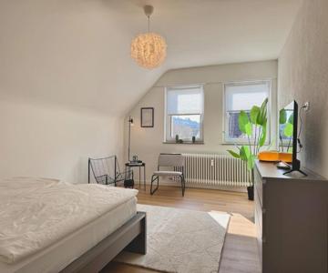 Gemütliches Dach-Apartment in der Stadt - ADAM -
