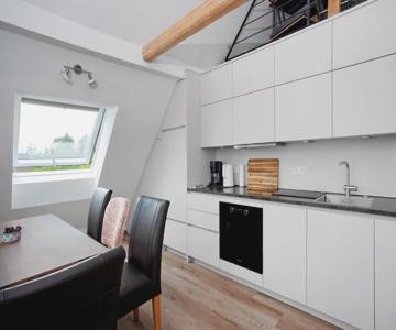 Neu renovierte Dachgeschosswohnung