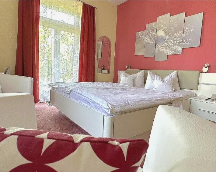 HOTEL YOGA JASMIN ehemals Hotel Eberhardt-Burghardt