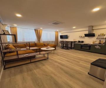 M4 Apartment