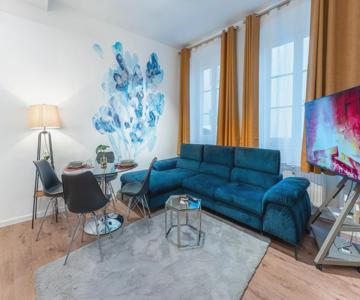 LiT LiVING - Luxus - Box SprIng - WH Old Town - Parking
