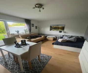 Apartment mit Garten