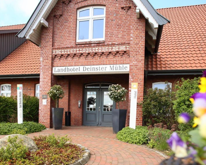 STADE LAND GOLF HOTEL Tiny Häuser