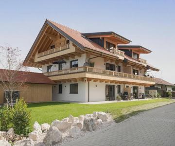 FENJOY Ferienapartments am Chiemsee - Balkon - BBQ